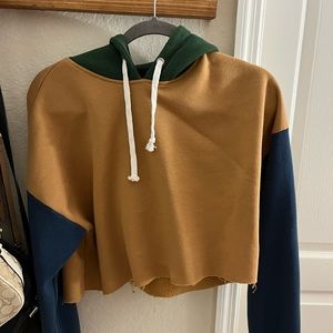 Cropped hoodie